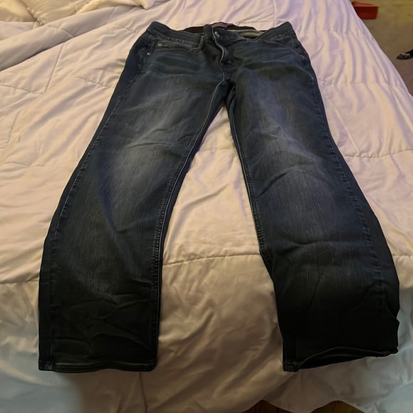Torrid size 2 bombshell bootcut jeans in dark wash - Picture 1 of 3